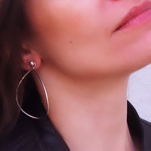 Load image into Gallery viewer, Variable Teardrop hoops in silver