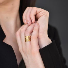 Load image into Gallery viewer, Wave ring in gold plated silver