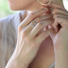 Load image into Gallery viewer, Silver wave ring with yellow citrine