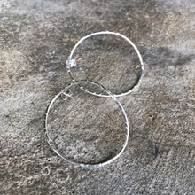 Load image into Gallery viewer, The very simple Wave Hoop