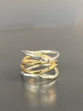 Load image into Gallery viewer, Wave ring in silver and brass