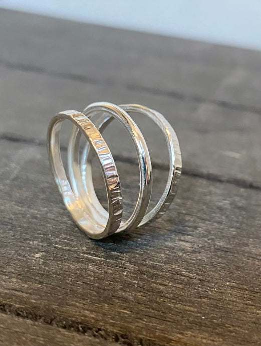 Simplicity ring in silver