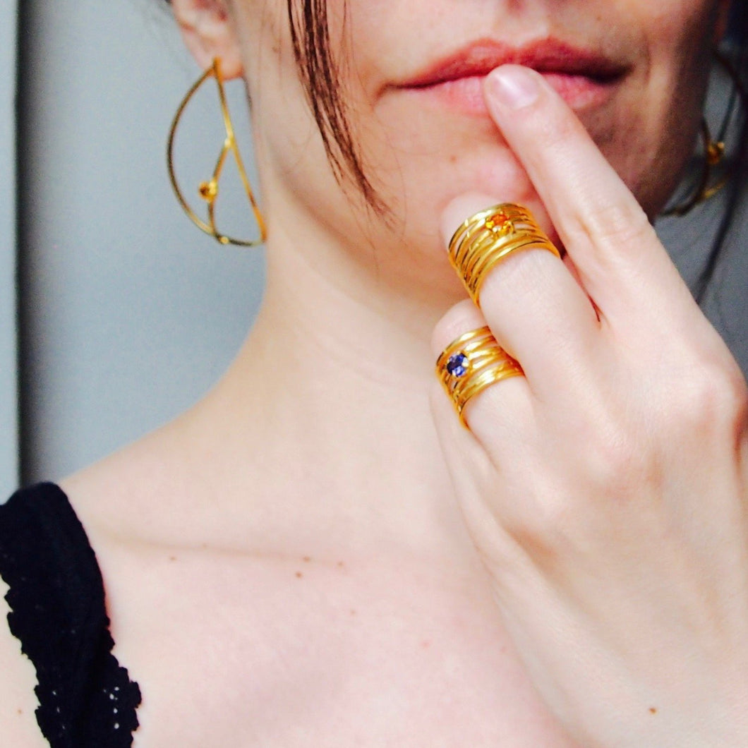 Gold wave ring with yellow citrine