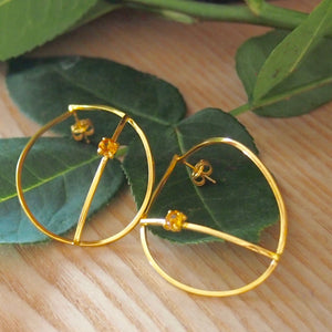 Teardrops in gold-plated silver with gemstones